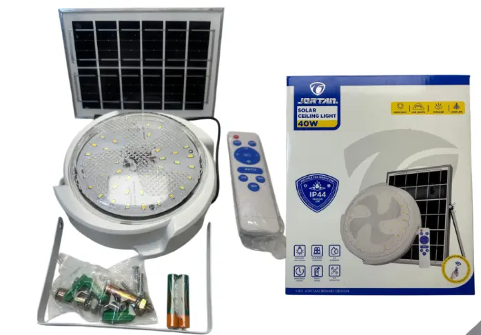 LUZ DE EXTERIOR CON PANEL SOLAR